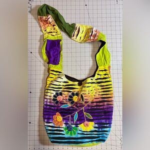 Razor Cut Flower Boho/Hippie Zippered Crossbody Bag